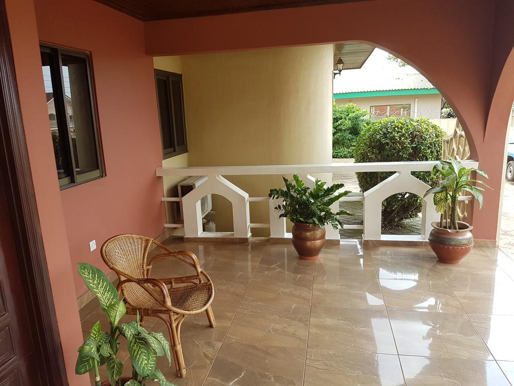 Benconi Lodge Accra Buitenkant foto