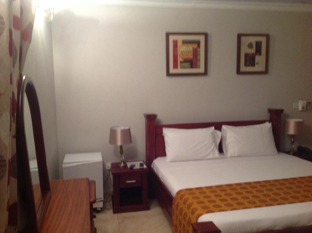 Benconi Lodge Accra Buitenkant foto